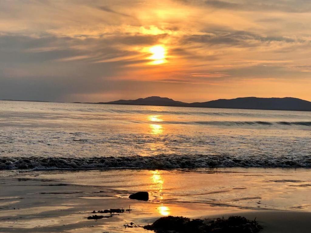In The Country Yet Close To Town Donegal Town Bagian luar foto